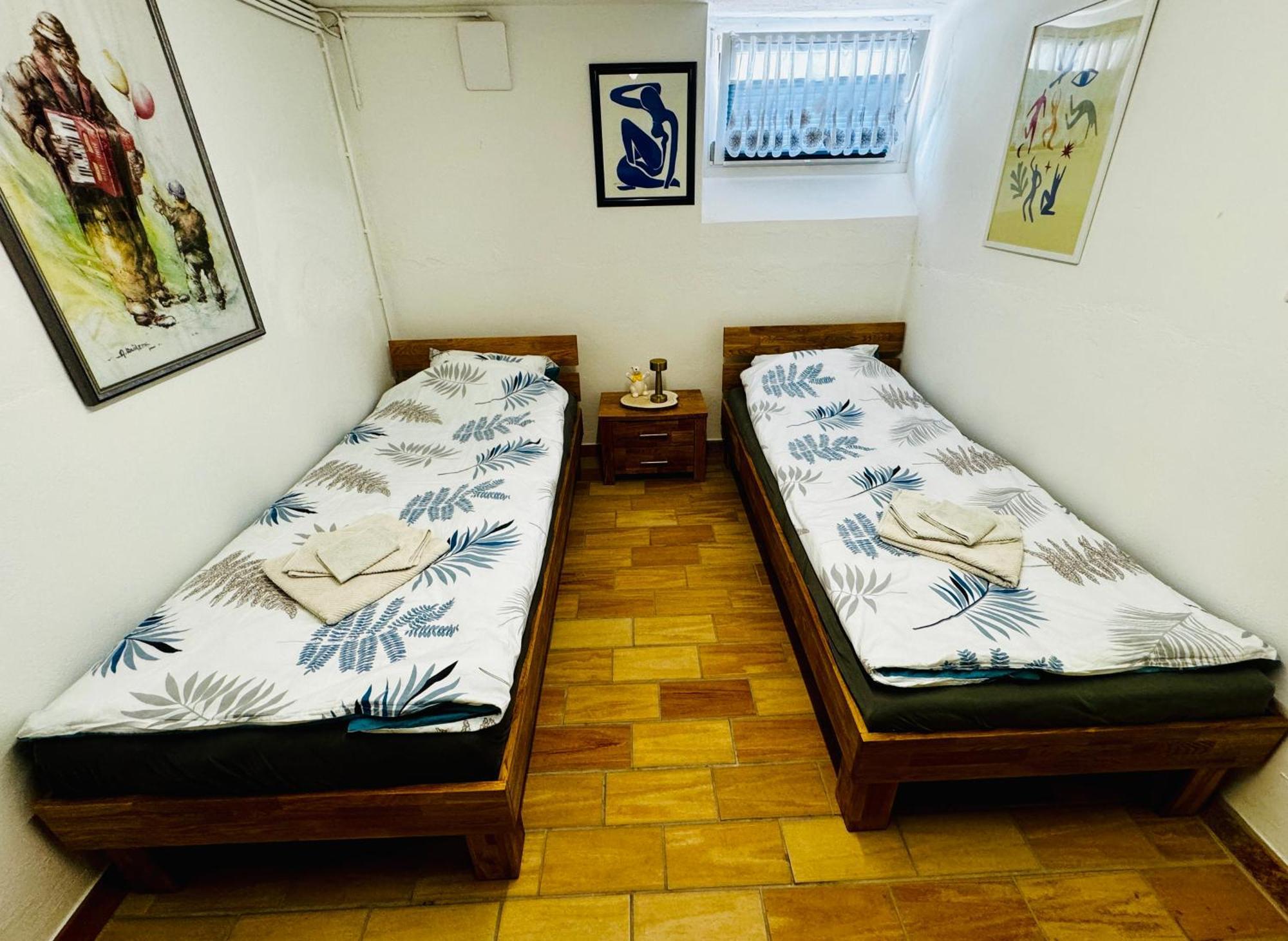 Tulip Path 3, Ferien & Monteur Wohnung メレ エクステリア 写真