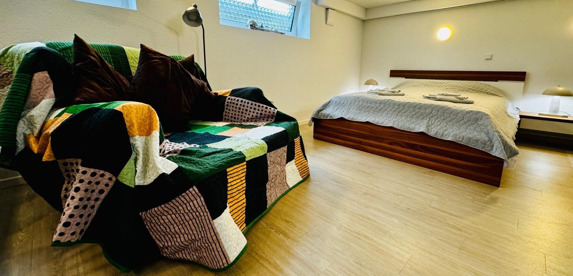 Tulip Path 3, Ferien & Monteur Wohnung メレ エクステリア 写真